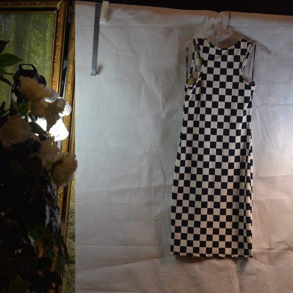 Black & White Checkered Shift Dress SZ M Forever 21 - Picture 7 of 8